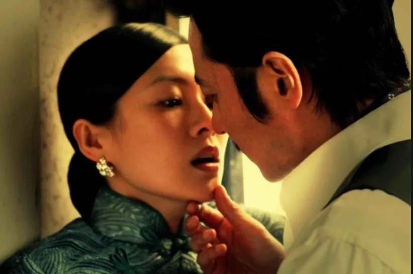 After watching Cecilia Cheung's "Dangerous Liaisons," I feel: one must be the flame, and also the moth.