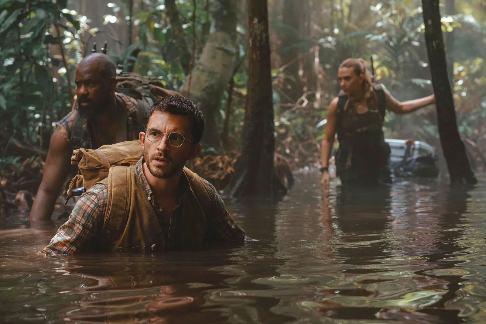 "Jurassic World: Resurgence" Review – A Cozy Summer Blockbuster with Scarlett Johansson and Dinosaurs