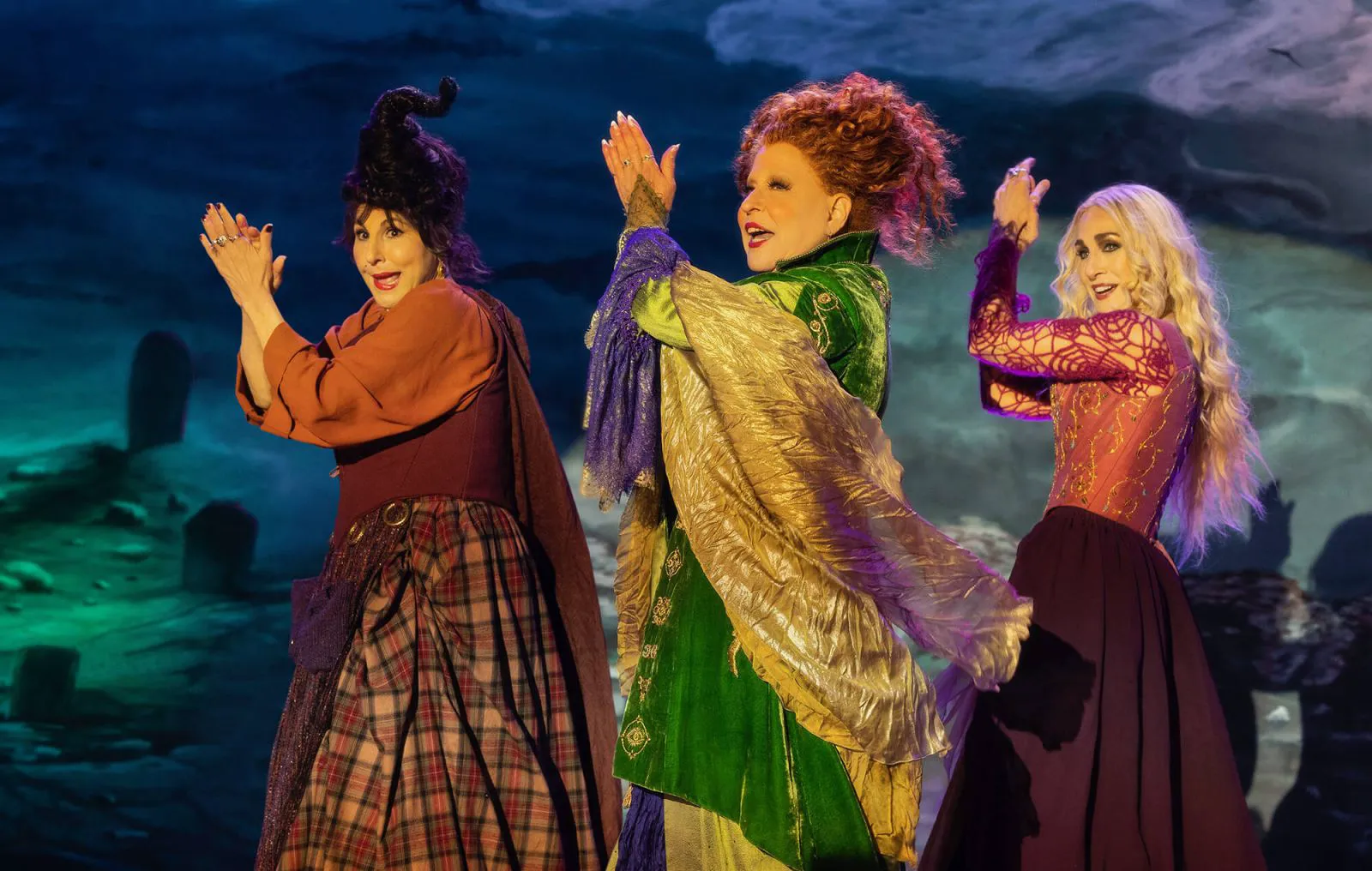 Bette Midler as Winifred in 