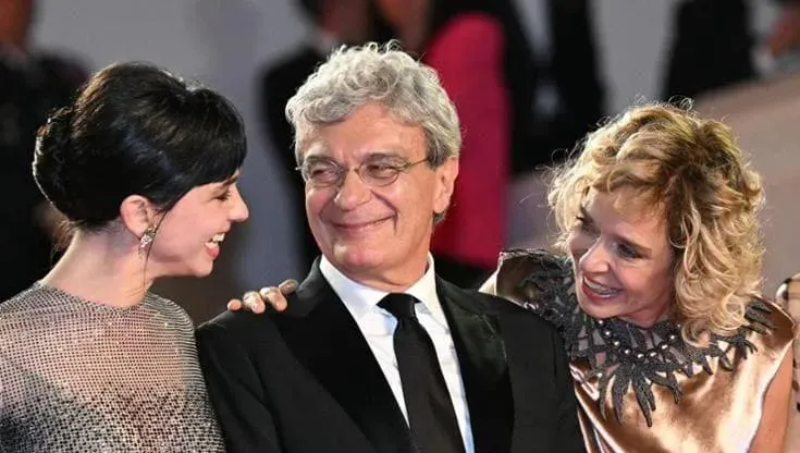 Mario Martone and the leading ladies of Outside at Cannes