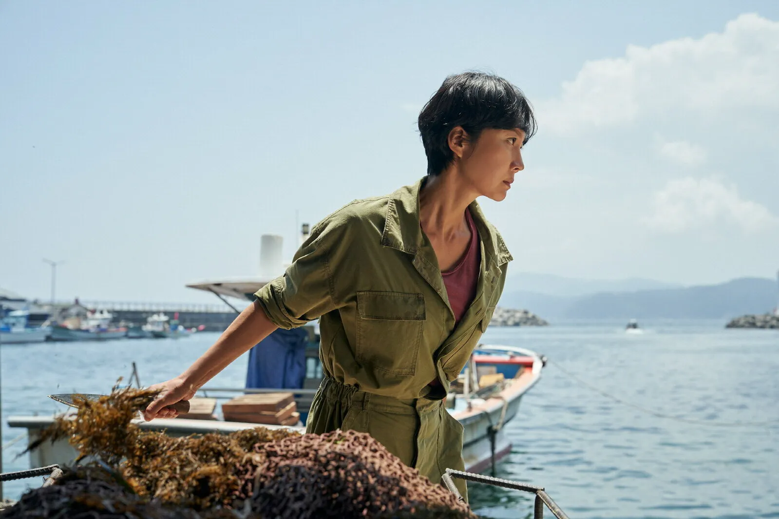 Review of the retro crime comedy "Smugglers," a Korean box office hit