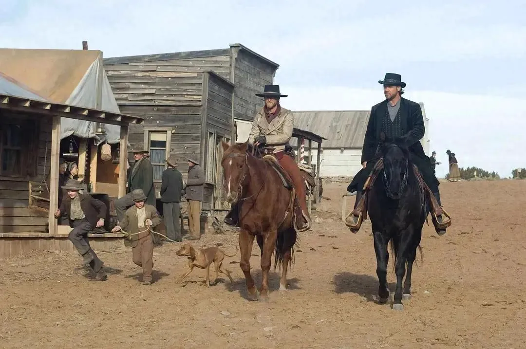 Showdown at Yuma Town Again: How Should America's "Dragon Inn" Really Be Filmed?
