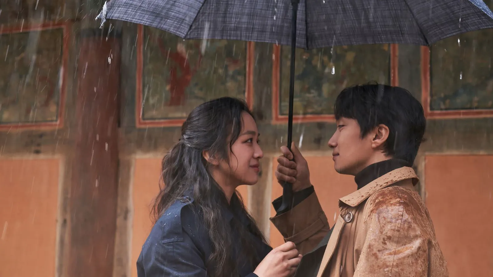 Go Kyung-pyo as Soo-wan in a still from 