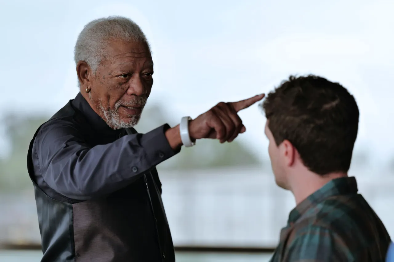 Review of the sci-fi action film "57 Seconds" – a modest film about the immodest possibilities of a time machine