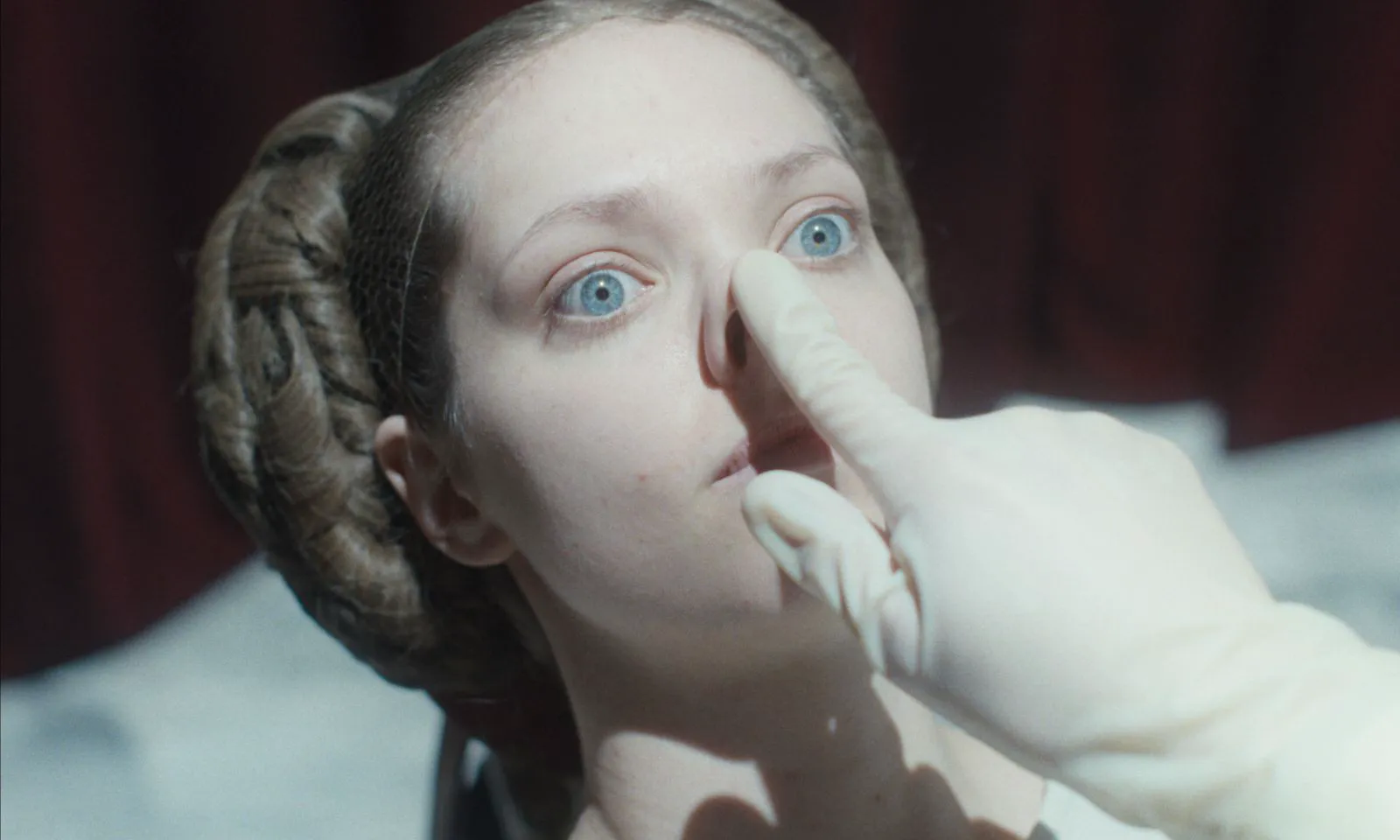 Lea Mühren as Elvira in 