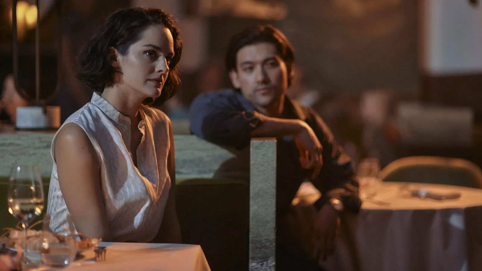 Review of the film "Emmanuelle": the erotic everyday life of an intellectual in Hong Kong