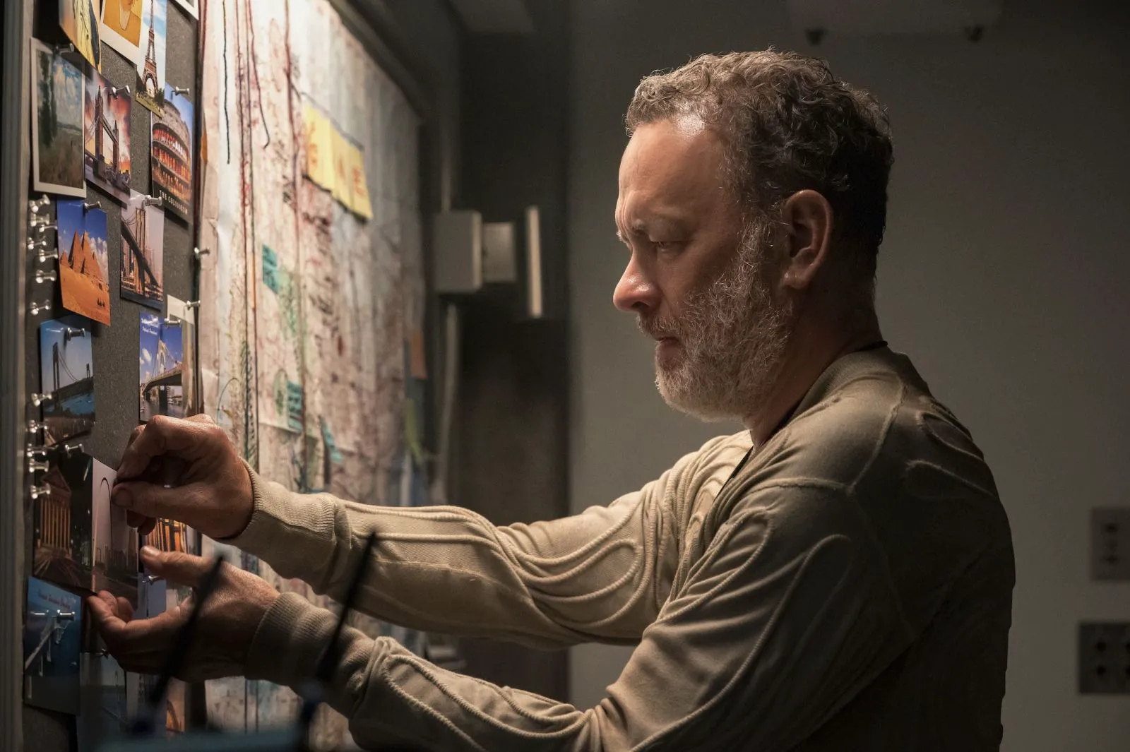 Tom Hanks as Finch in the movie 