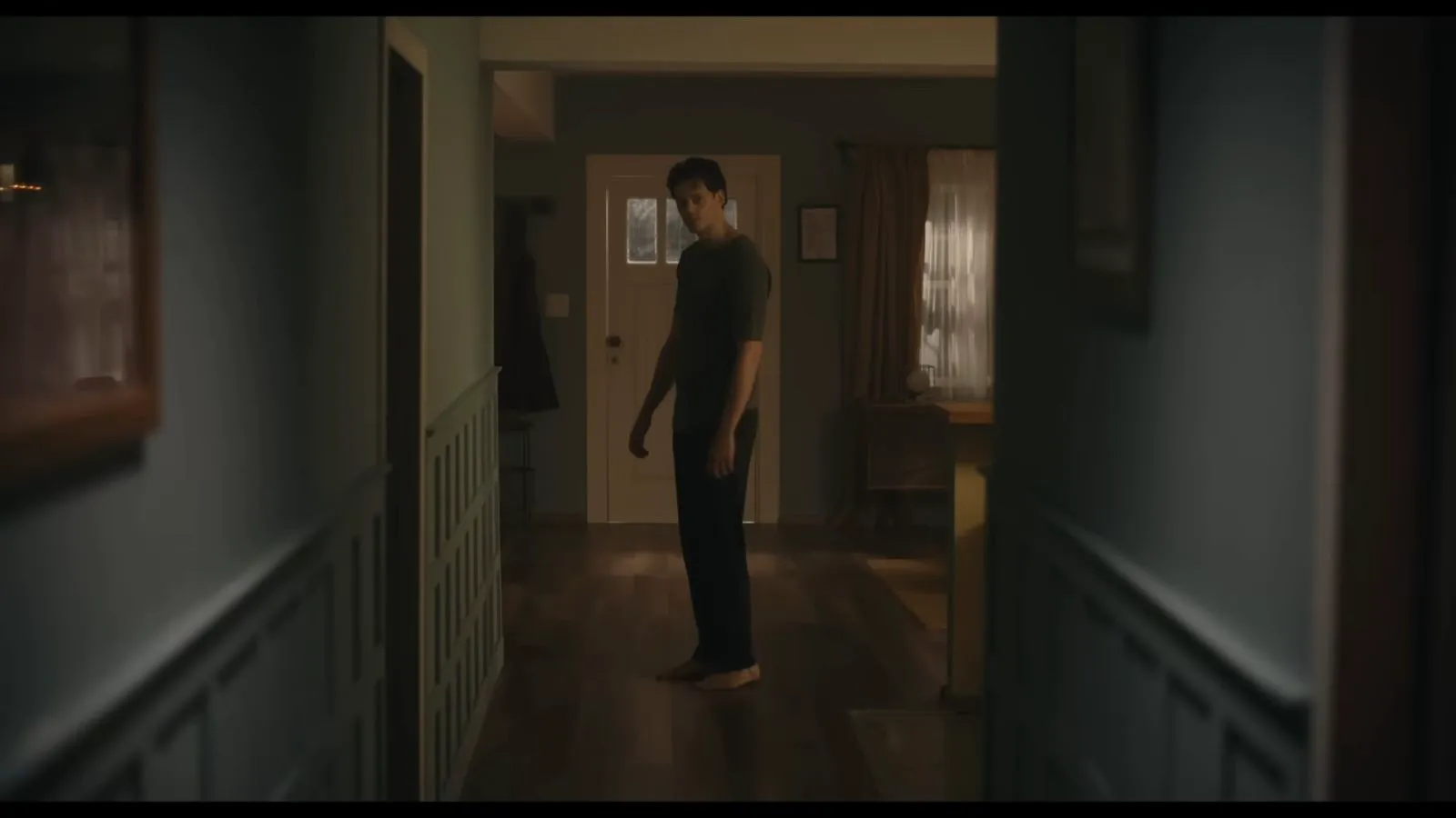 Bill Skarsgård as Keith in 