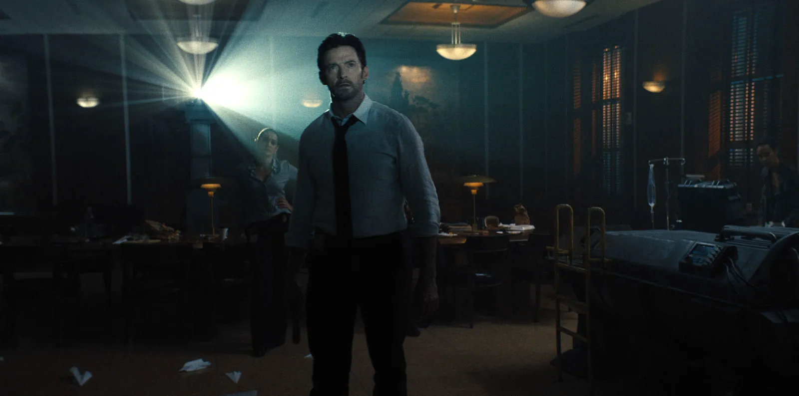 Review of the film "Reminiscence" – a sci-fi noir starring Hugh Jackman