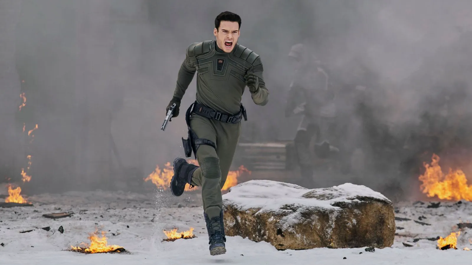 Richard Madden as Mason Kane in 